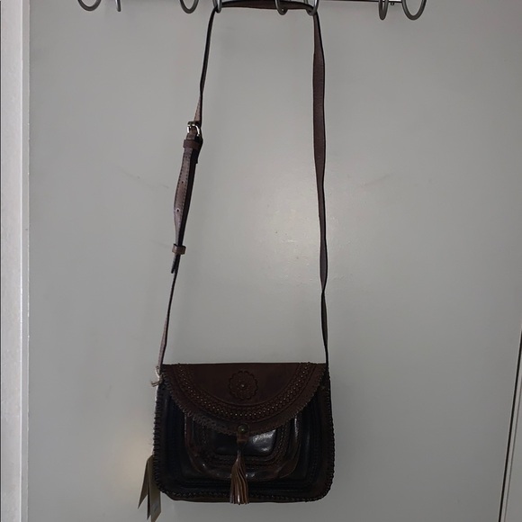 Patricia Nash Handbags - BNWT Brown Leather Crossbody Beaumont Style Bag by Patricia Nash